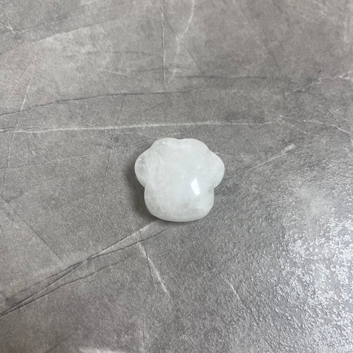 白水晶 貓肉球雕刻件