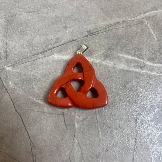紅碧玉 凱爾特三環結雕刻吊墜