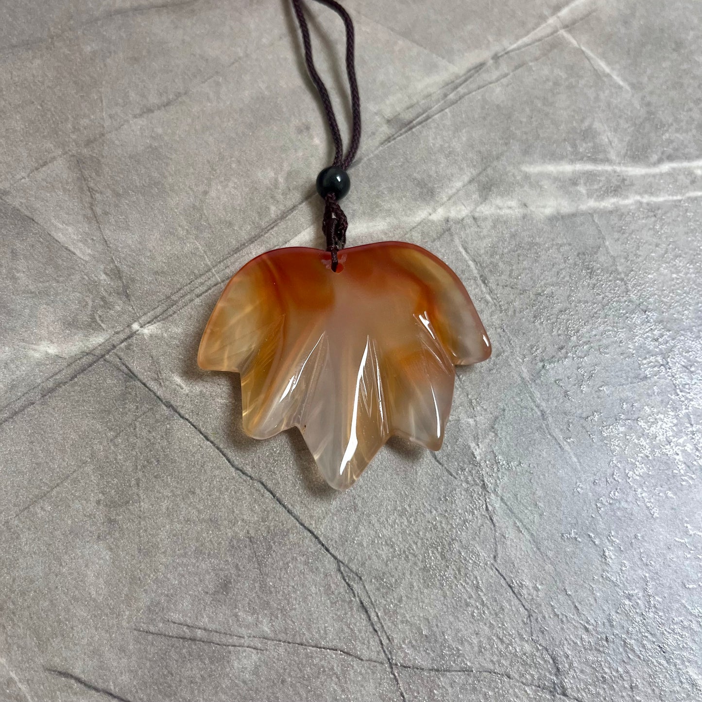 紅瑪瑙 楓樹葉雕刻吊墜