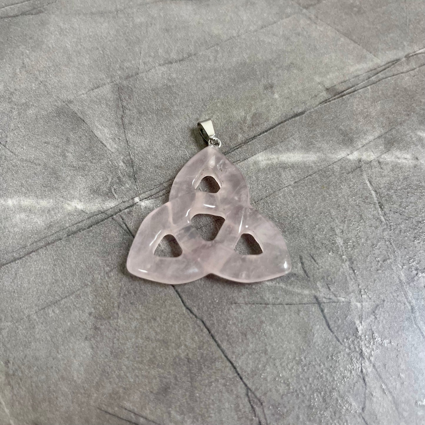 粉晶 凱爾特三環結雕刻吊墜