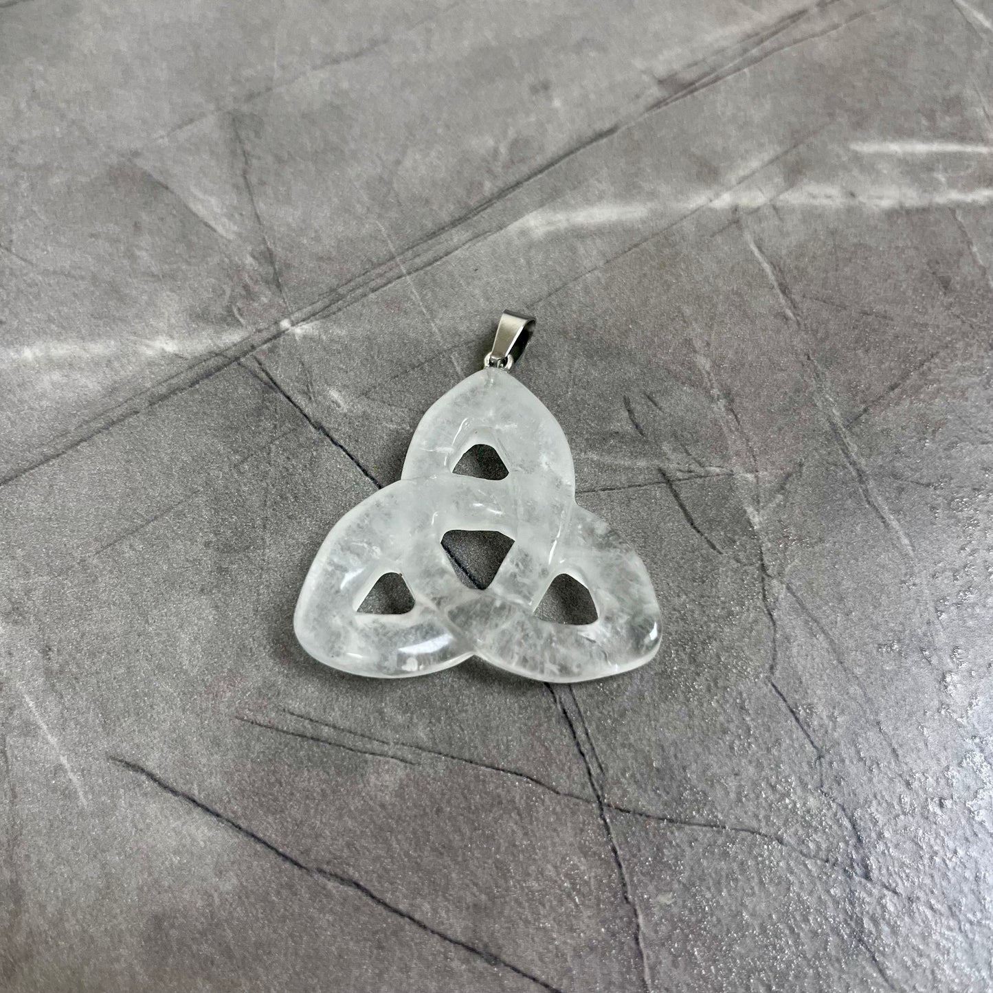 白水晶 凱爾特三環結雕刻吊墜