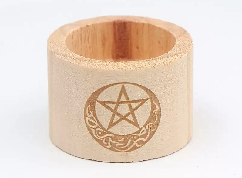 Crescent Moon Pentacle Wooden Tealight Holder 新月五芒星・原木茶燭台