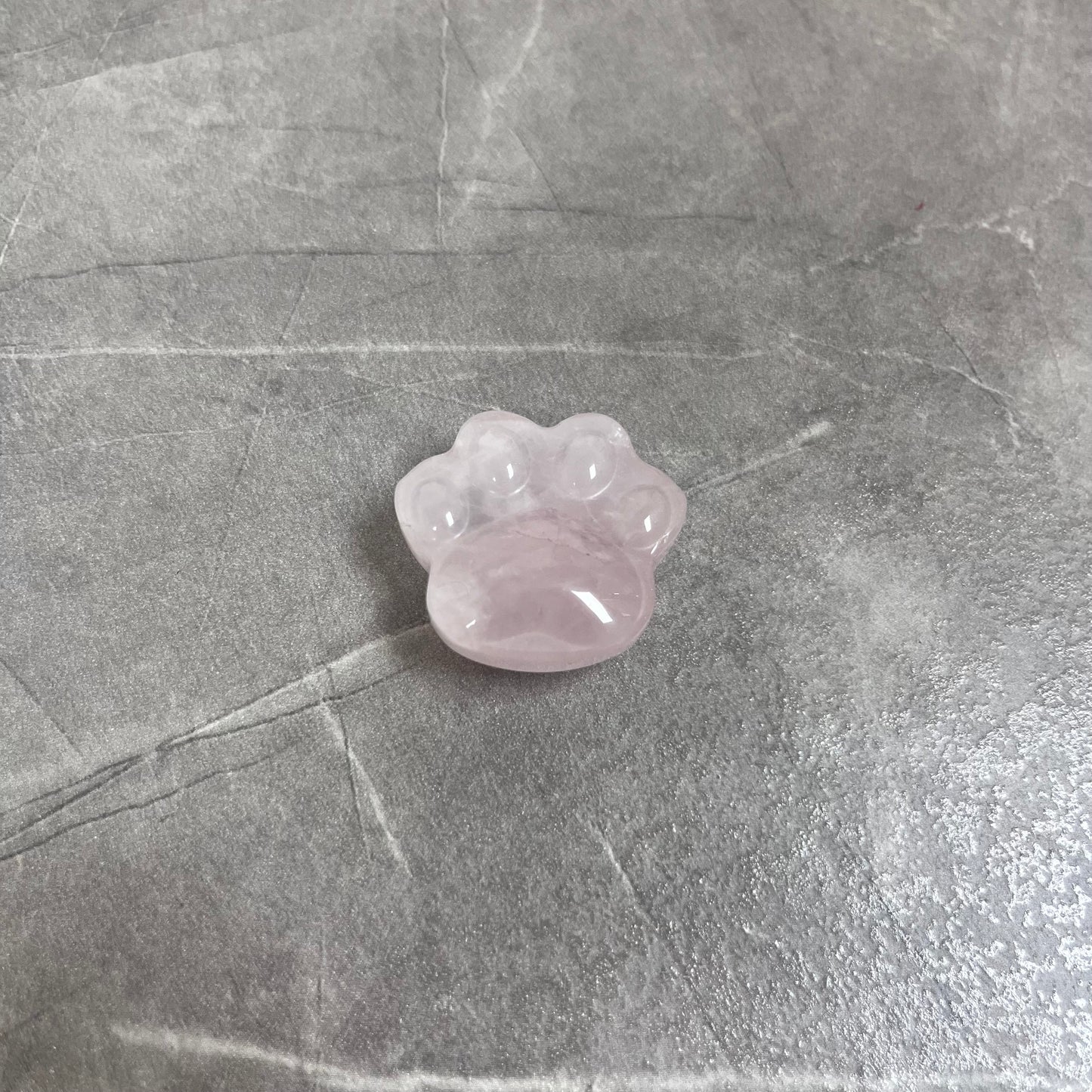 粉晶 貓肉球雕刻件