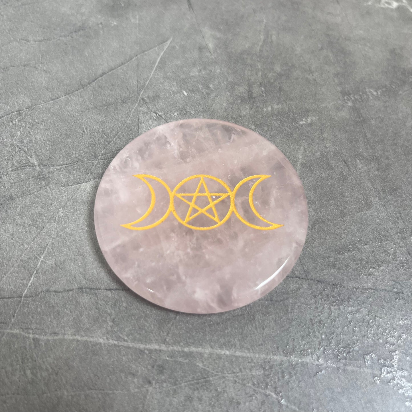 粉晶 三月相 雕刻件