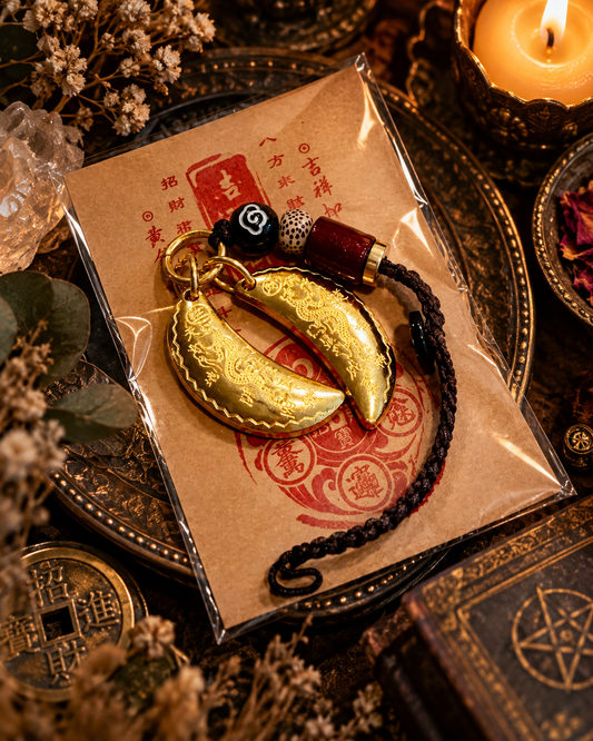 Golden Jiaobei Divination Moon Blocks 黃金色占卜聖杯